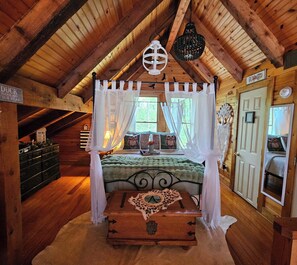 2 chambres, coffre-fort, fer et planche à repasser