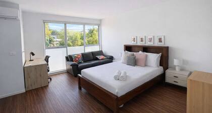 Stylish 2BR Brunswick Home