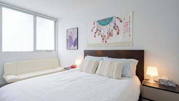 2 bedrooms, iron/ironing board, WiFi, bed sheets