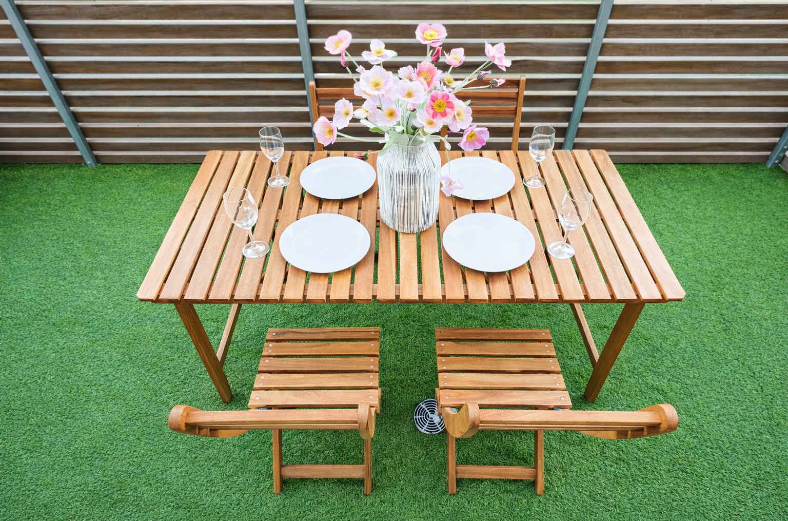 屋外ダイニングエリア