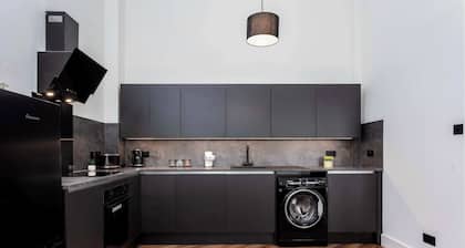 Peebles Suite - Donnini Apartments