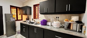 Luxury 3-bedroom fully furnished apartment with AC in Somanya