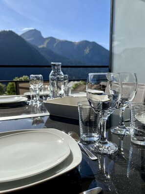 Dining - Art'Mony A205: Your bright and new apartment in Petit Châtel (CHATEL)