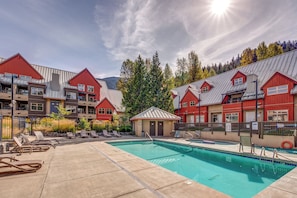 House - Lake Placid Lodge 126 (Whistler)