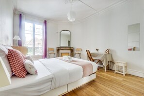 1 bedroom, desk, iron/ironing board, free WiFi