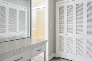 Interior - Blueground | Crescent Park, terrace, nr Stanford (Palo Alto)