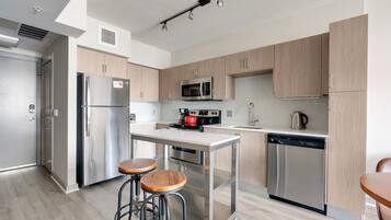 Fridge, microwave, oven, dishwasher