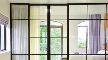 Double Room, Balcony, Garden View | Desk, iron/ironing board, free WiFi, bed sheets