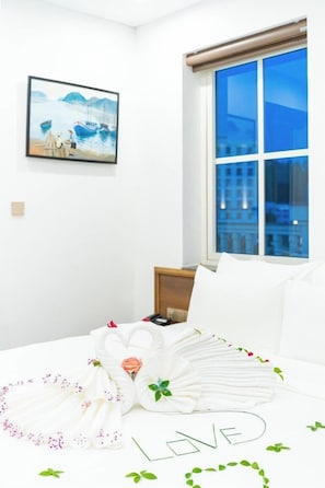 Blackout drapes, soundproofing, iron/ironing board, free WiFi - Indotel Ha Long Hotel (Ha Long)