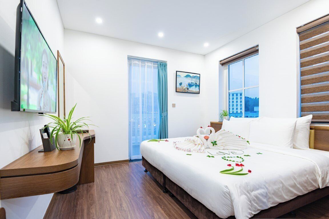 Blackout curtains, soundproofing, iron/ironing board, free WiFi
