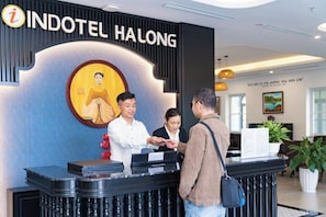 Reception - Indotel Ha Long Hotel (Ha Long)