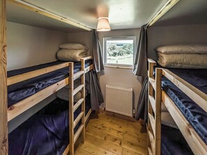 2 bedrooms, free WiFi