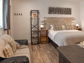 Unclassified image, 4 of 10, button