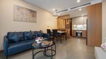 Deluxe Apartment, 1 Bedroom, Balcony, Courtyard View | Interior