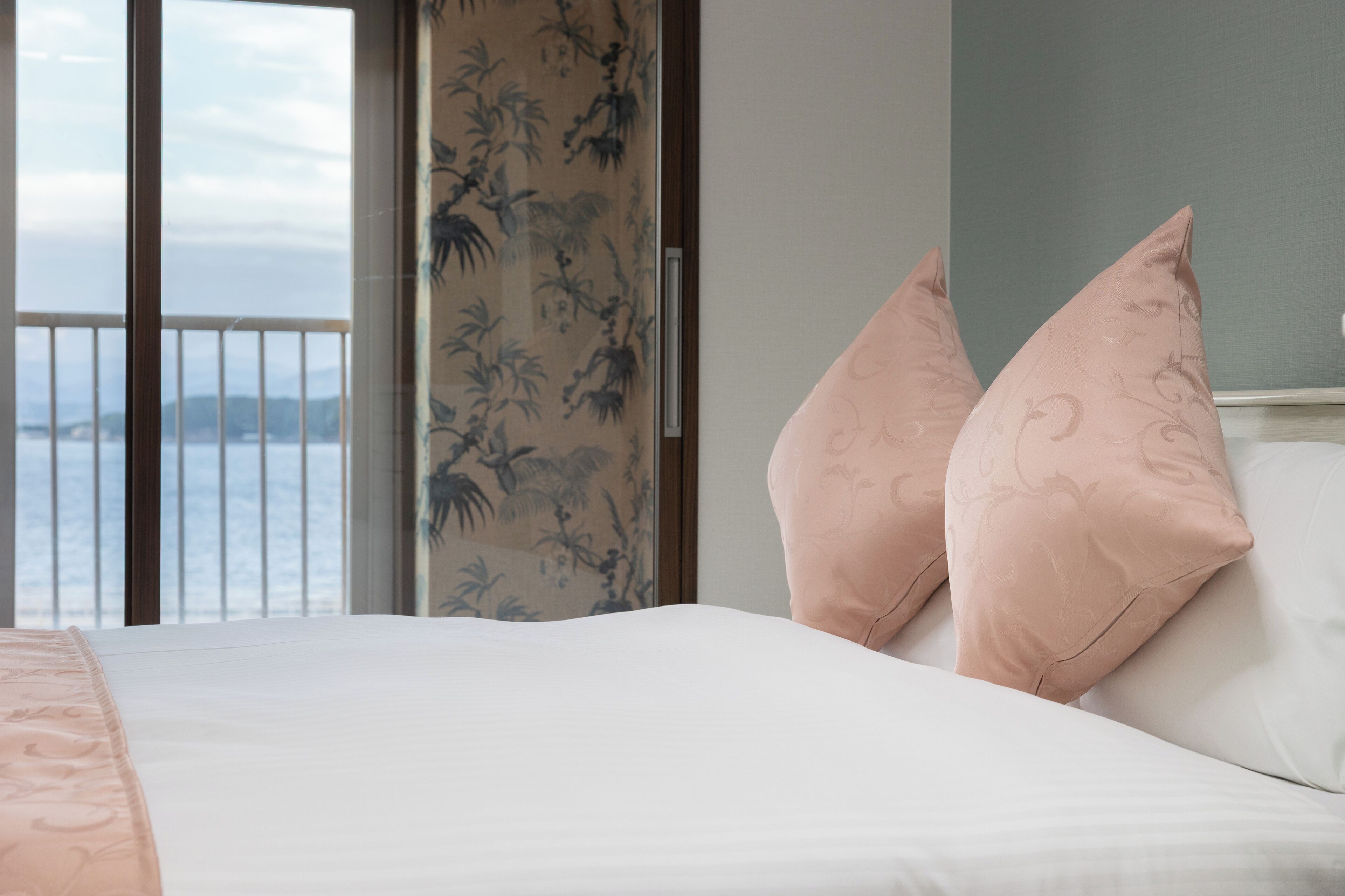 Family Apartment, Ocean View | Blackout drapes, free WiFi, bed sheets