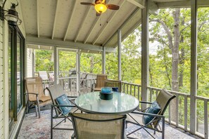 Outdoor dining - Margaritaville Lake Resort Home 1 Mi to Marina! (Osage Beach)