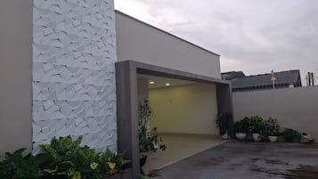 Esterni