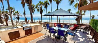 Oceanfront beach house, a tropical oasis in Baja California.