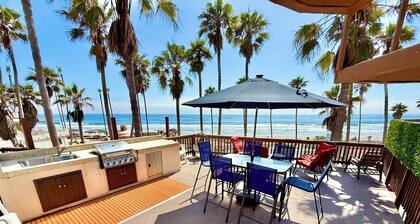 Oceanfront beach house, a tropical oasis in Baja California.