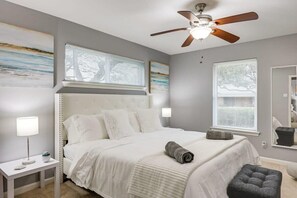 5 bedrooms, desk, iron/ironing board, travel cot