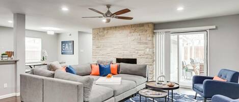 Téléviseur, bureau