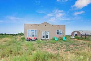 Exterior - Starry Sky + Serene Setting: Rural New Mexico Gem (Ancho)