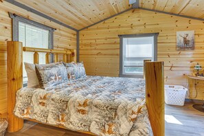 1 bedroom, iron/ironing board, Internet, bed sheets