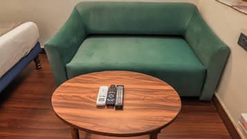 Premium Room | Desk, free WiFi
