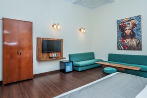 Suite | Property amenity