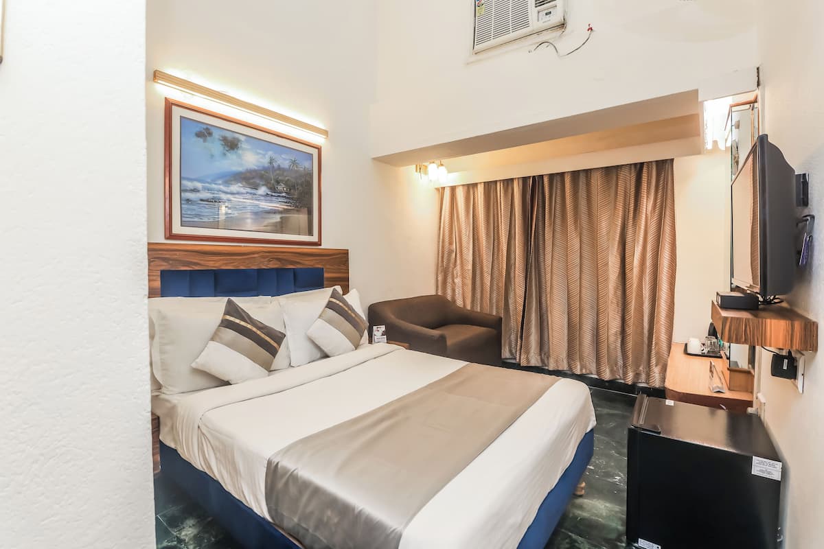 Chambre Standard, vue sur la ville | Lit avec matelas en mousse à mémoire, bureau, accÚs au Wi-Fi (inclus)