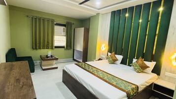 Deluxe Double Room | Ruang kerja komputer riba, Wi-fi percuma