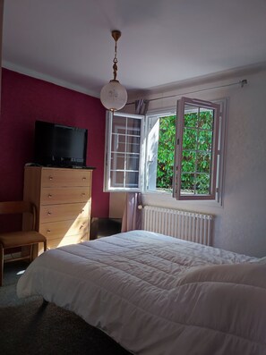 Iron/ironing board
