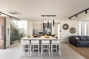 Interior - Protaras Leomi Seaview Villa (Paralimni)