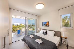 4 chambres, lits bébé (en supplément), draps fournis