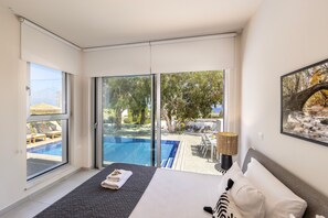 4 phòng ngủ, nôi/giường cho trẻ sơ sinh (phụ phí), bộ trải giường