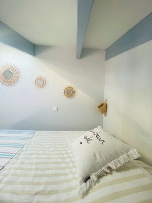 1 bedroom, iron/ironing board, WiFi