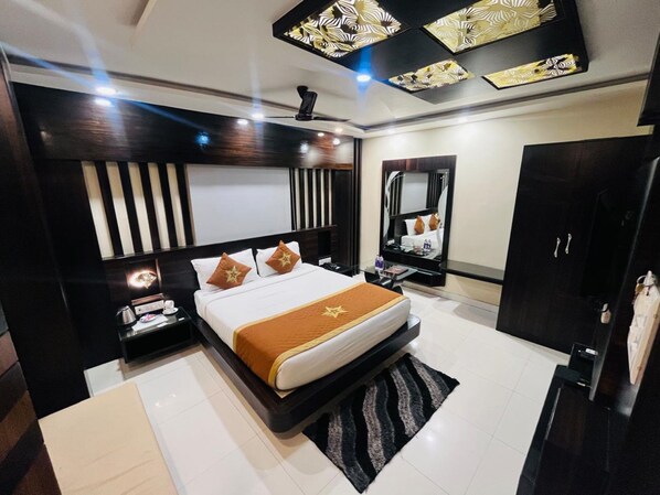 Quarto superluxo, vista para a cidade | Wi-Fi de cortesia, roupa de cama