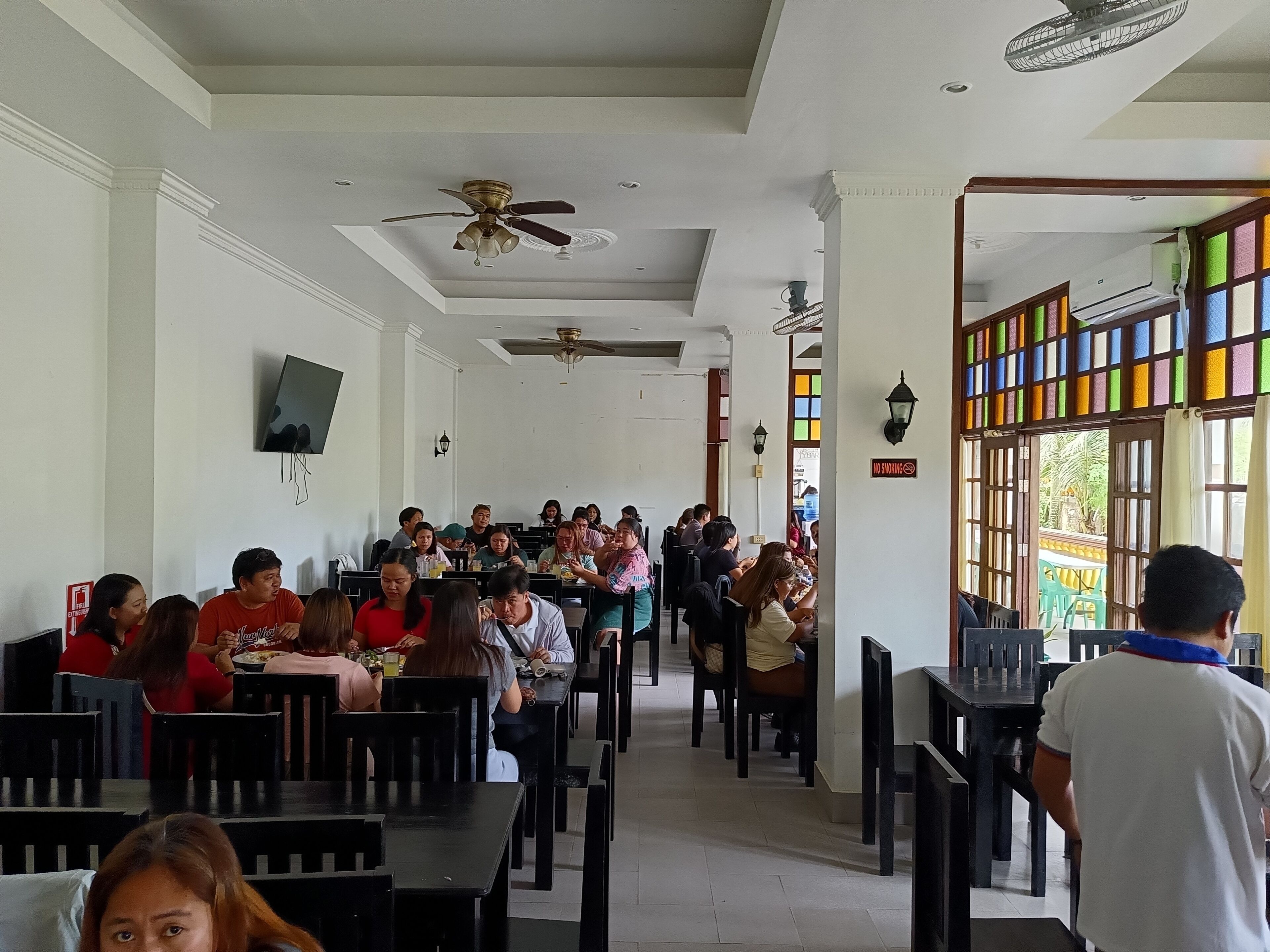 Free daily local cuisine breakfast 