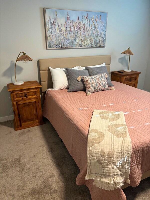 Iron/ironing board, WiFi, bed sheets