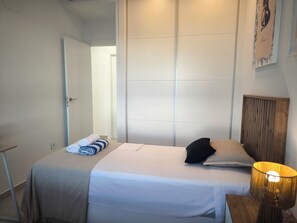 アイロン / アイロン台、インターネット、ベッドシーツ