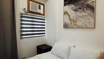 1 makuuhuone, silitysrauta/-lauta, internet