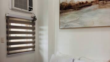 1 bedroom, iron/ironing board, Internet, bed sheets