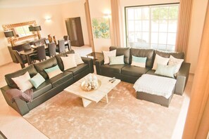 Smart TV, fireplace, DVD player