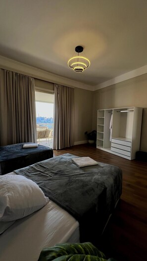 3 bedrooms, iron/ironing board, WiFi