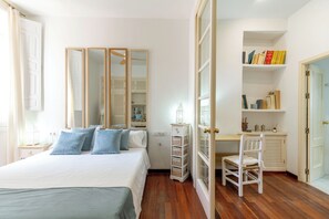 2 chambres, fer et planche à repasser, Wi-Fi gratuit, draps fournis