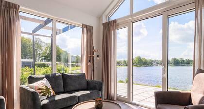 Rückzugsort am See mit modernem Komfort