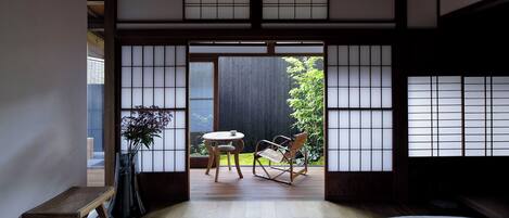 2 habitaciones y acceso a internet