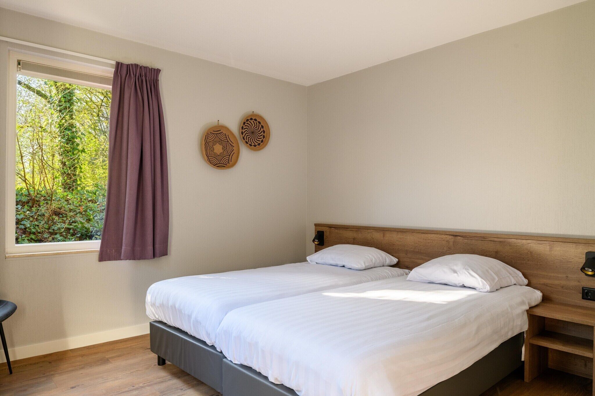 4 bedrooms, travel crib, free WiFi