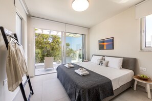 Villa | 4 bedrooms - Protaras Leomi Seaview Villa (Paralimni)