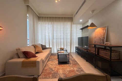 Modern luxury 1-bedroom| Stylish and furnished